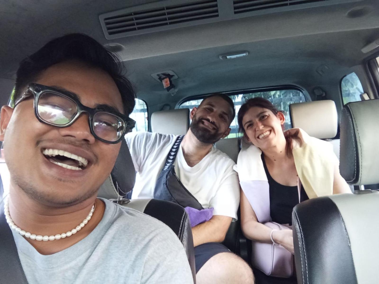 Sama Sama Homestay & Trekking Only Stay Here Book Trekking And Transport With Us ブキットラワン エクステリア 写真