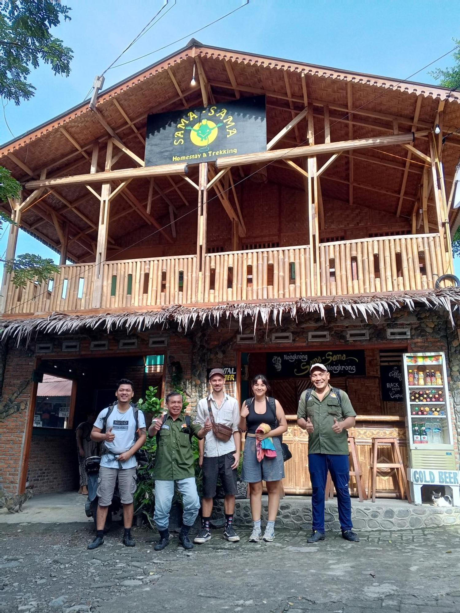 Sama Sama Homestay & Trekking Only Stay Here Book Trekking And Transport With Us ブキットラワン エクステリア 写真
