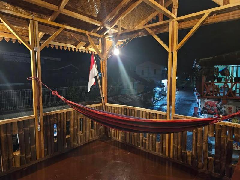 Sama Sama Homestay & Trekking Only Stay Here Book Trekking And Transport With Us ブキットラワン エクステリア 写真