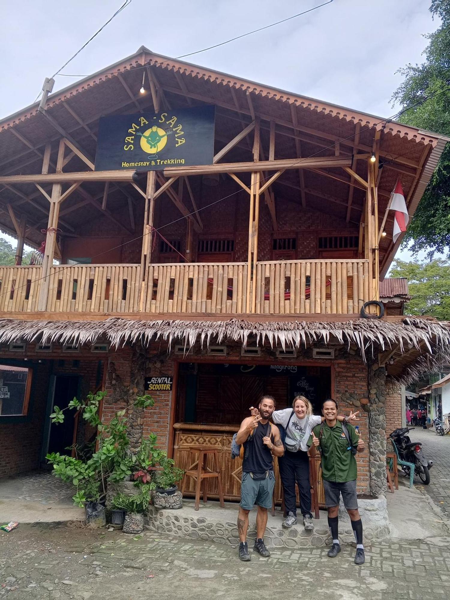 Sama Sama Homestay & Trekking Only Stay Here Book Trekking And Transport With Us ブキットラワン エクステリア 写真